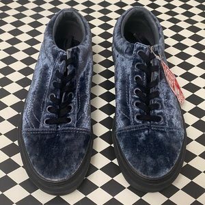 NWT Blue Velvet Vans